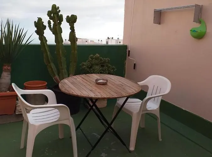 8 Calle Tangara La Gloria